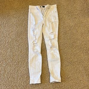 Abercrombie & Fitch White Skinny Jeans